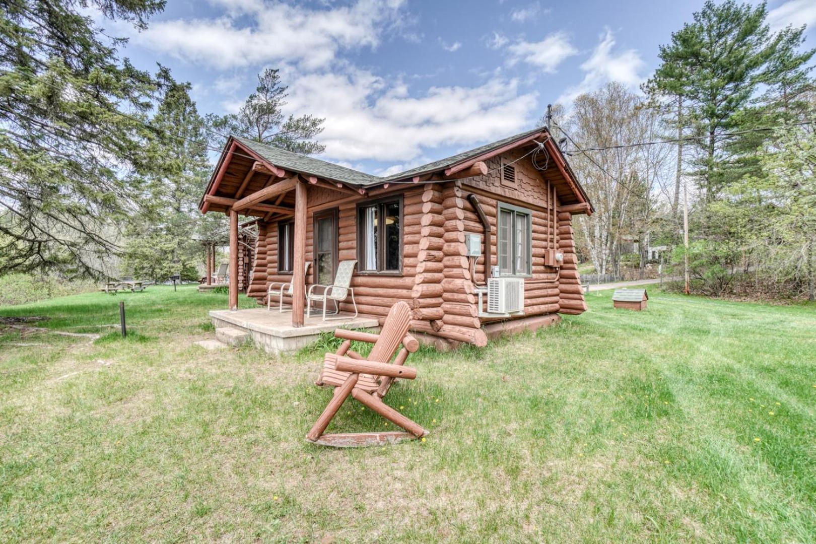 Edgewater Resort Iron Mountain Exterior foto